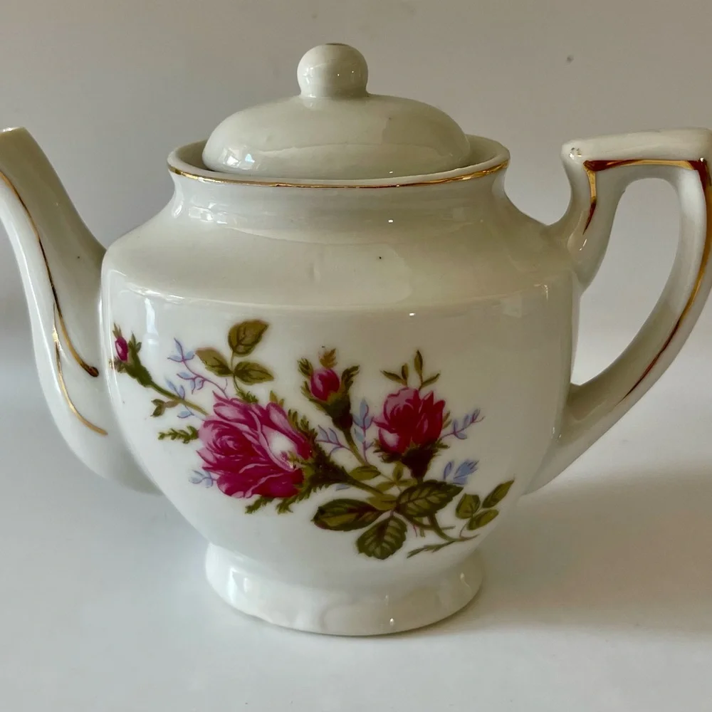 Moss Rose Porcelain Floral Teapot with Pink Roses
